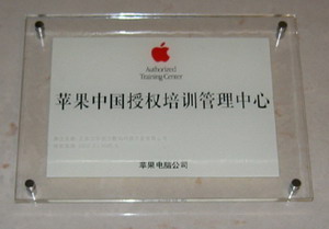 �ǿ������
